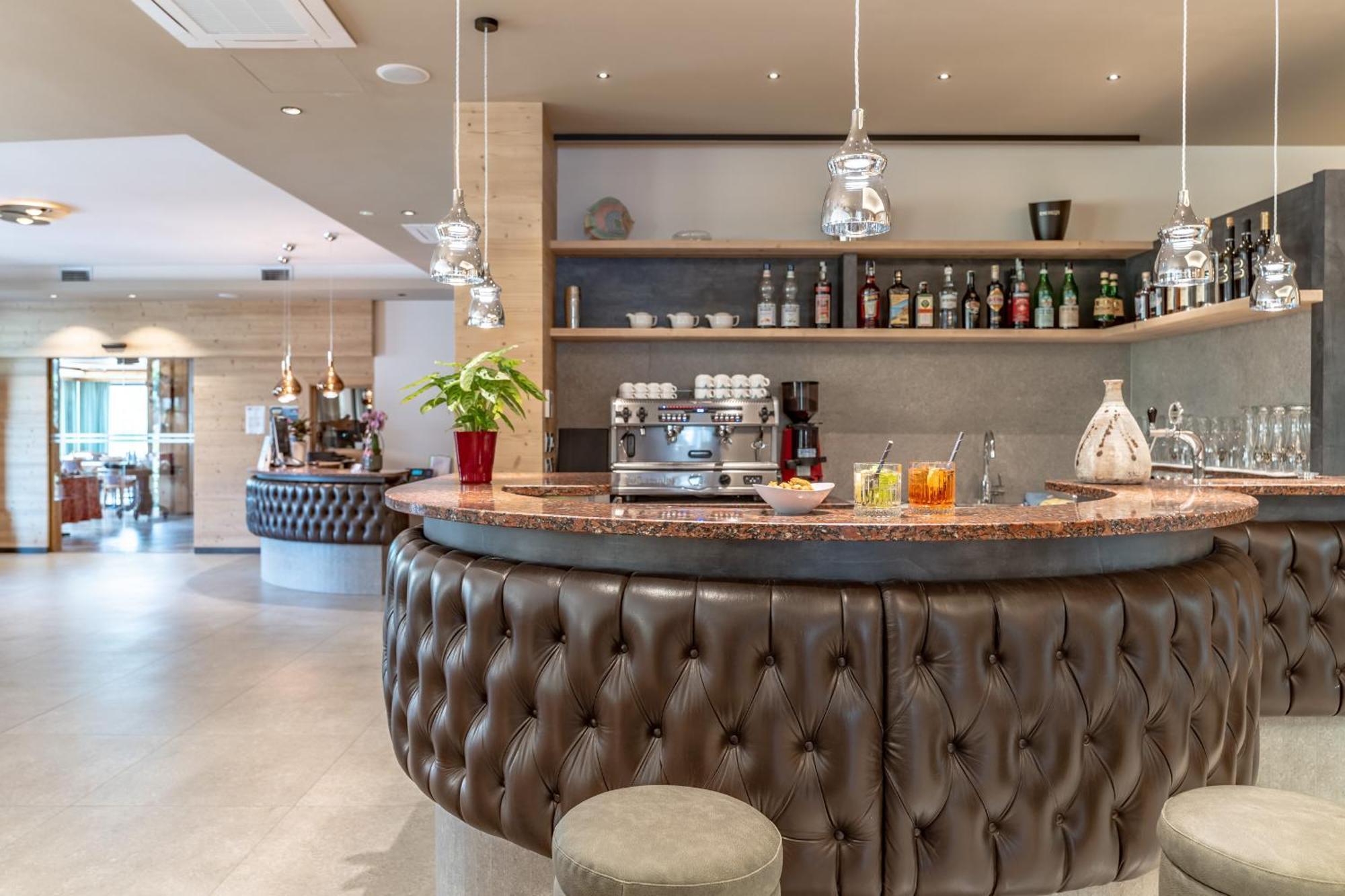 Hotel Ariston Levico Terme Εξωτερικό φωτογραφία